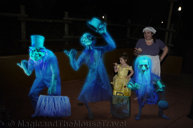 hitchhiking-ghosts-matmtravel