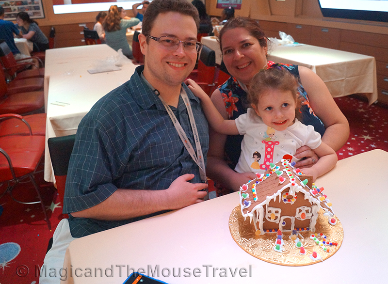 gingerbread-house-making-family